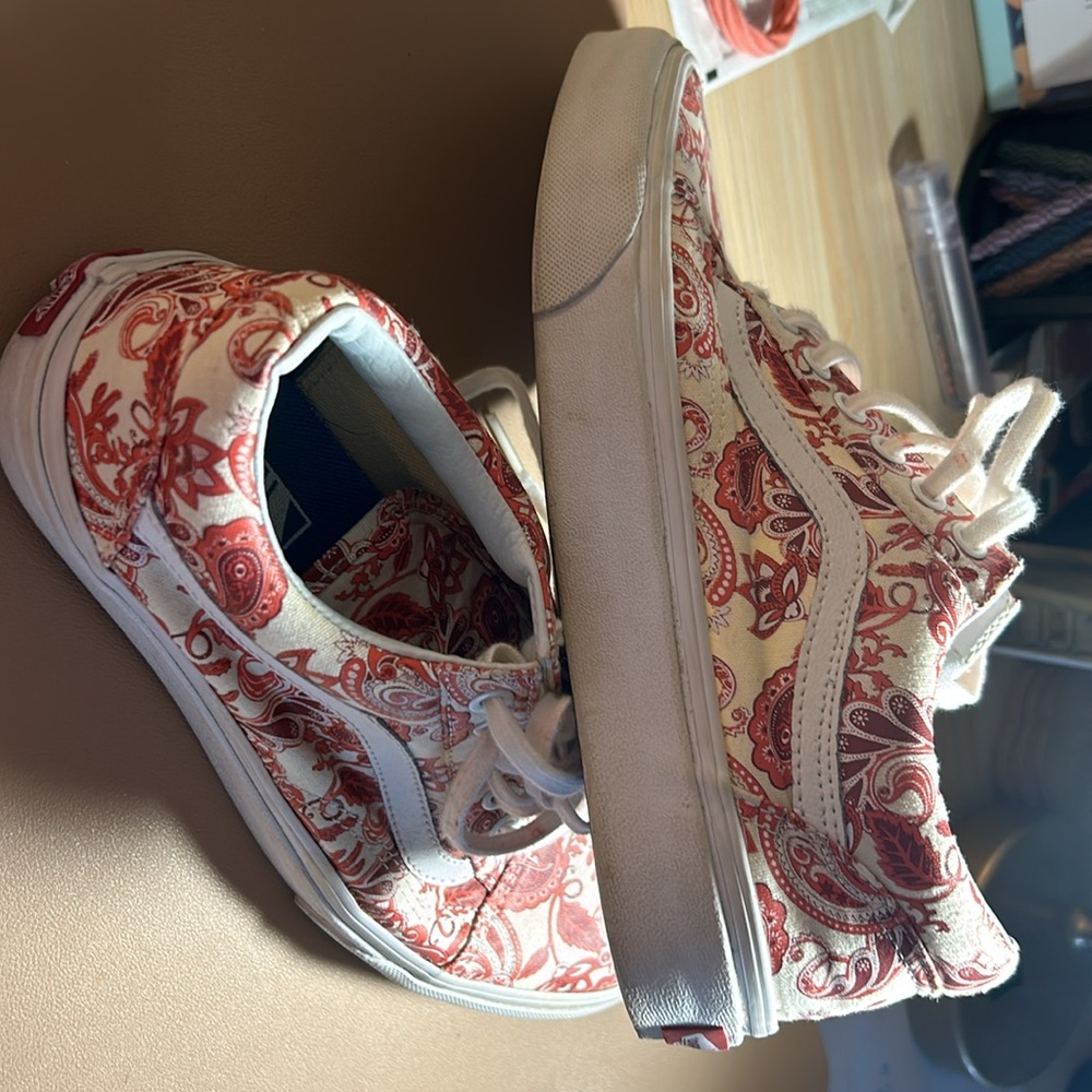 Women’s Vans Sk-8 Low Sz9 Good Condition-Used Rare Floral Sneakers